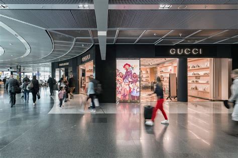 gucci frankfurt airport